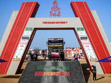 HISTORYCZNE ZWYCIĘSTWO POLSKI NA DAKARZE